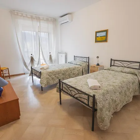 La Casa Della Posta * Vallecrosia